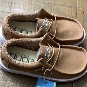 Hey Dude Youth Shoes size: 1